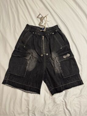 Aelfric Eden Black Cargo Denim Shorts with Cargo Pockets